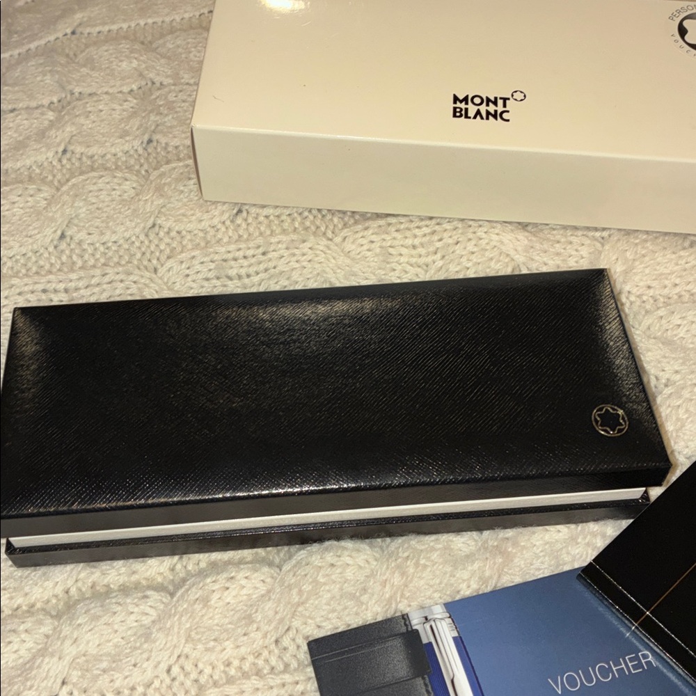 MONTBLANC PLATINUM-COATED BALLPOINT PEN - Picture 5 of 8